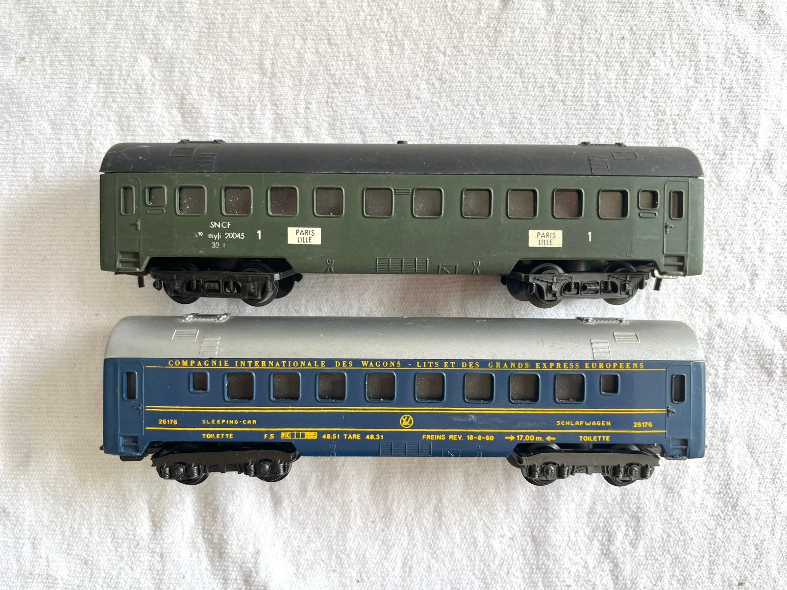 2x Lima SNCF/CIWL 1e klas rijtuigen H0, Gebruikt, Gelijkstroom, Wagon, Ophalen of Verzenden