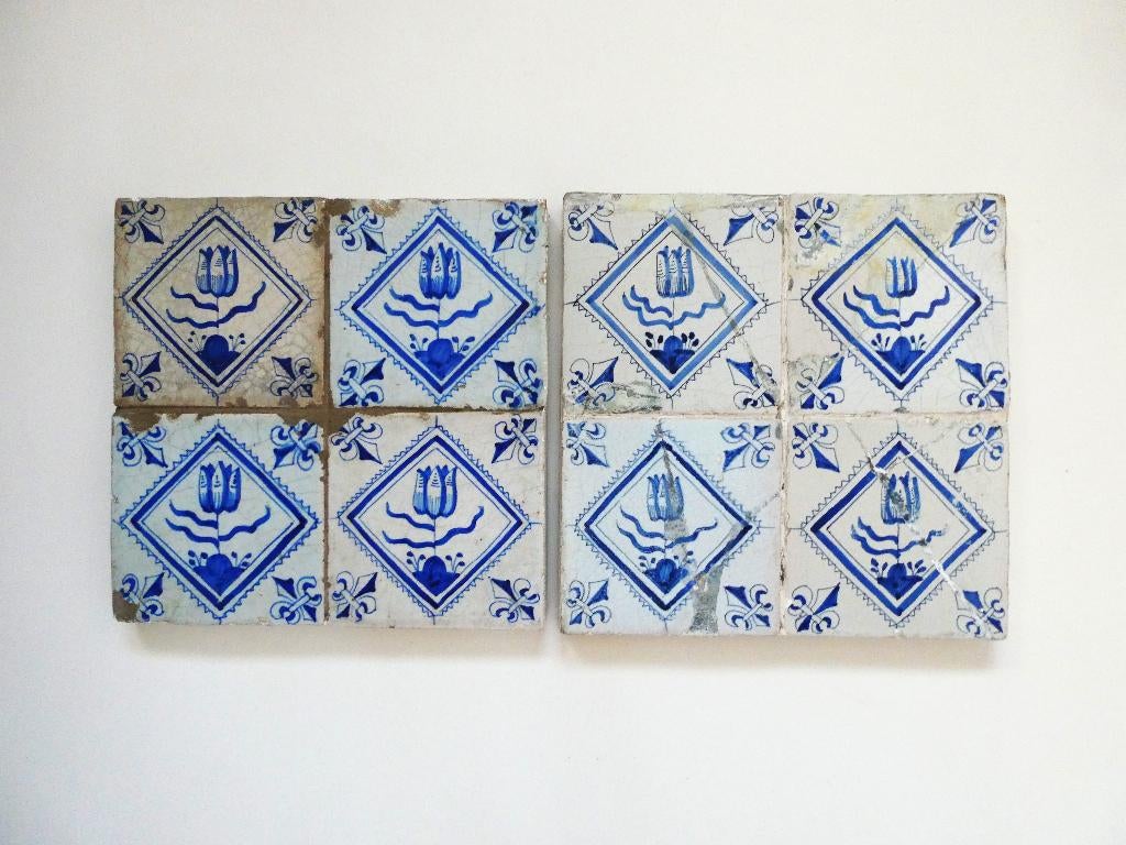 2 Tegeltableaus Vier tegel Delftsblauw tulp in kwadraat, Antiek en Kunst, Antiek | Wandborden en Tegels, Ophalen of Verzenden