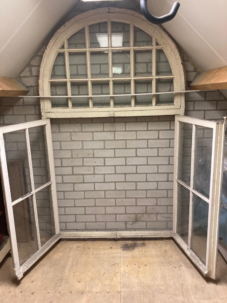 oud kozijn bijvoorbeeld te gebruiken voor bouw vitrinekast, Doe-het-zelf en Verbouw, Kozijnen en Schuifpuien, Gebruikt, Raamkozijn