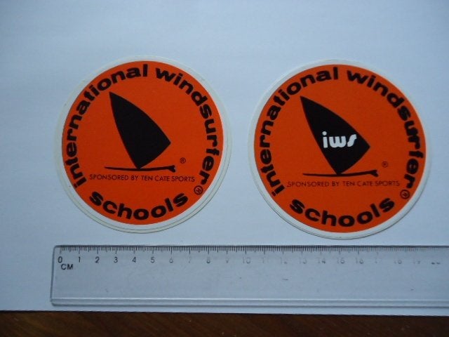 sticker oud IWS International Windsurfer surfboard ten cate, Verzenden, Zo goed als nieuw, Bedrijf of Vereniging