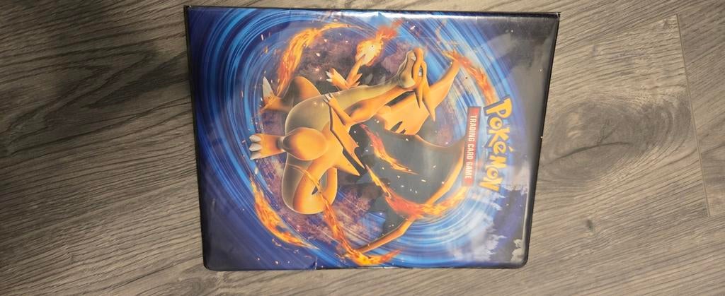 Pokémon Ultra Pro 9-Pocket Binder Evolutions Set, Ophalen of Verzenden