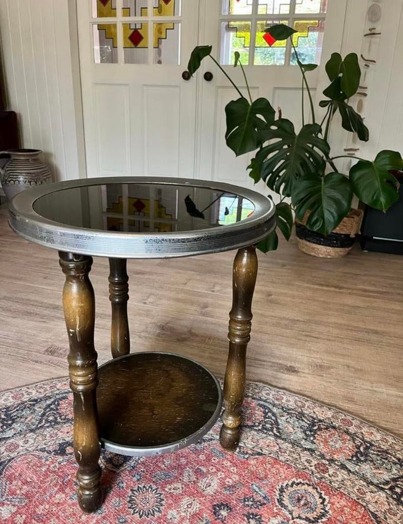 Vintage rokerstafel met glazen blad en houten onderstel, Ophalen of Verzenden