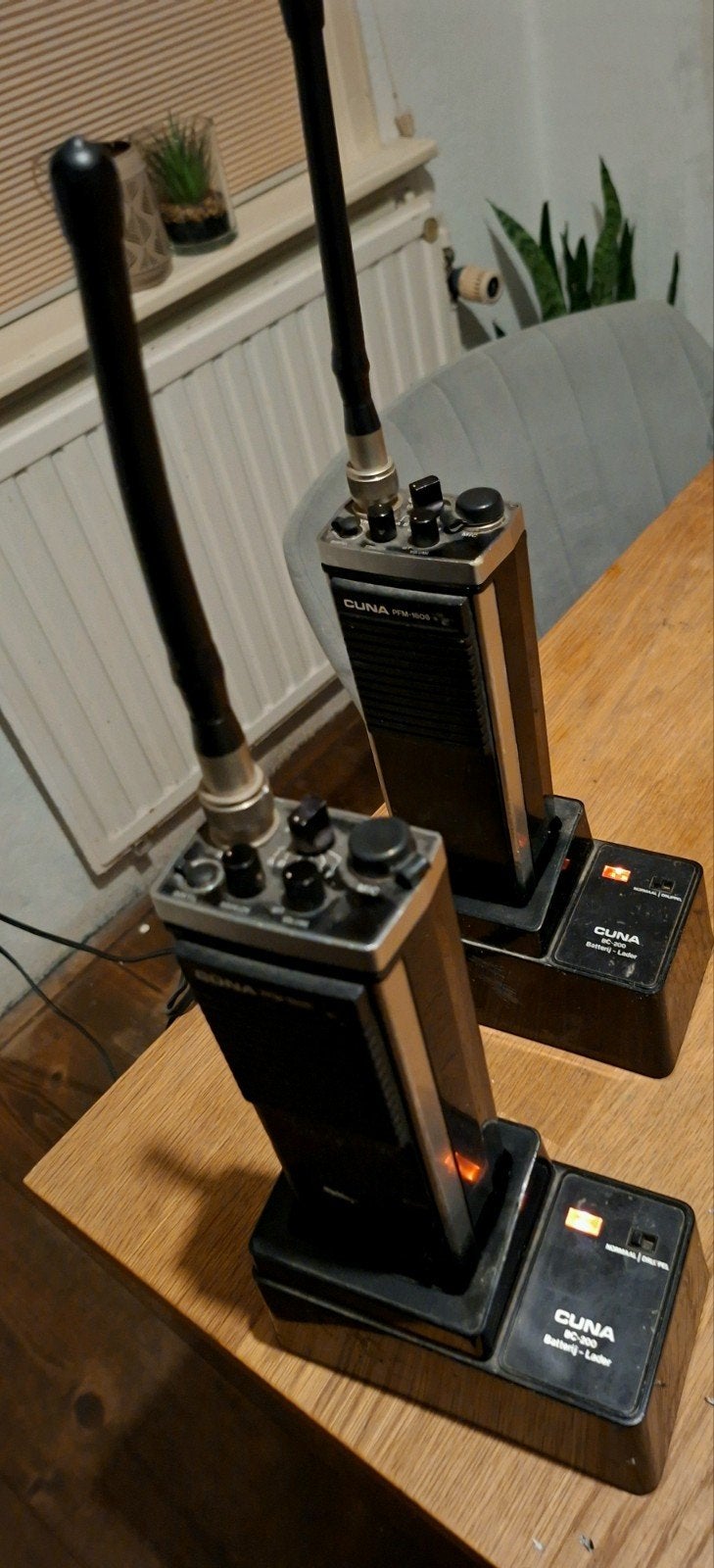 vintage walkie talkies merk is cuna, Verzenden, Overige typen