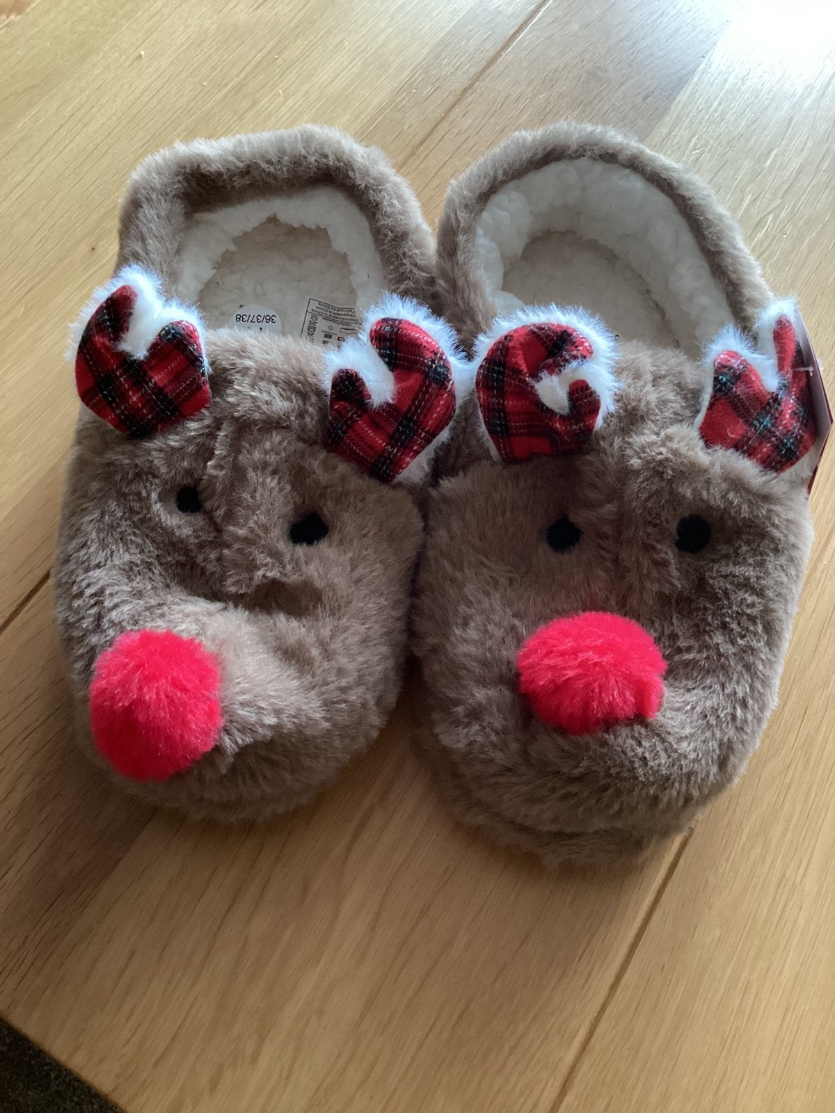 Nieuwe sloffen , maat 36/37/38, Kinderen en Baby's, Babykleding | Schoentjes en Sokjes, Ophalen of Verzenden, Nieuw, Slofjes