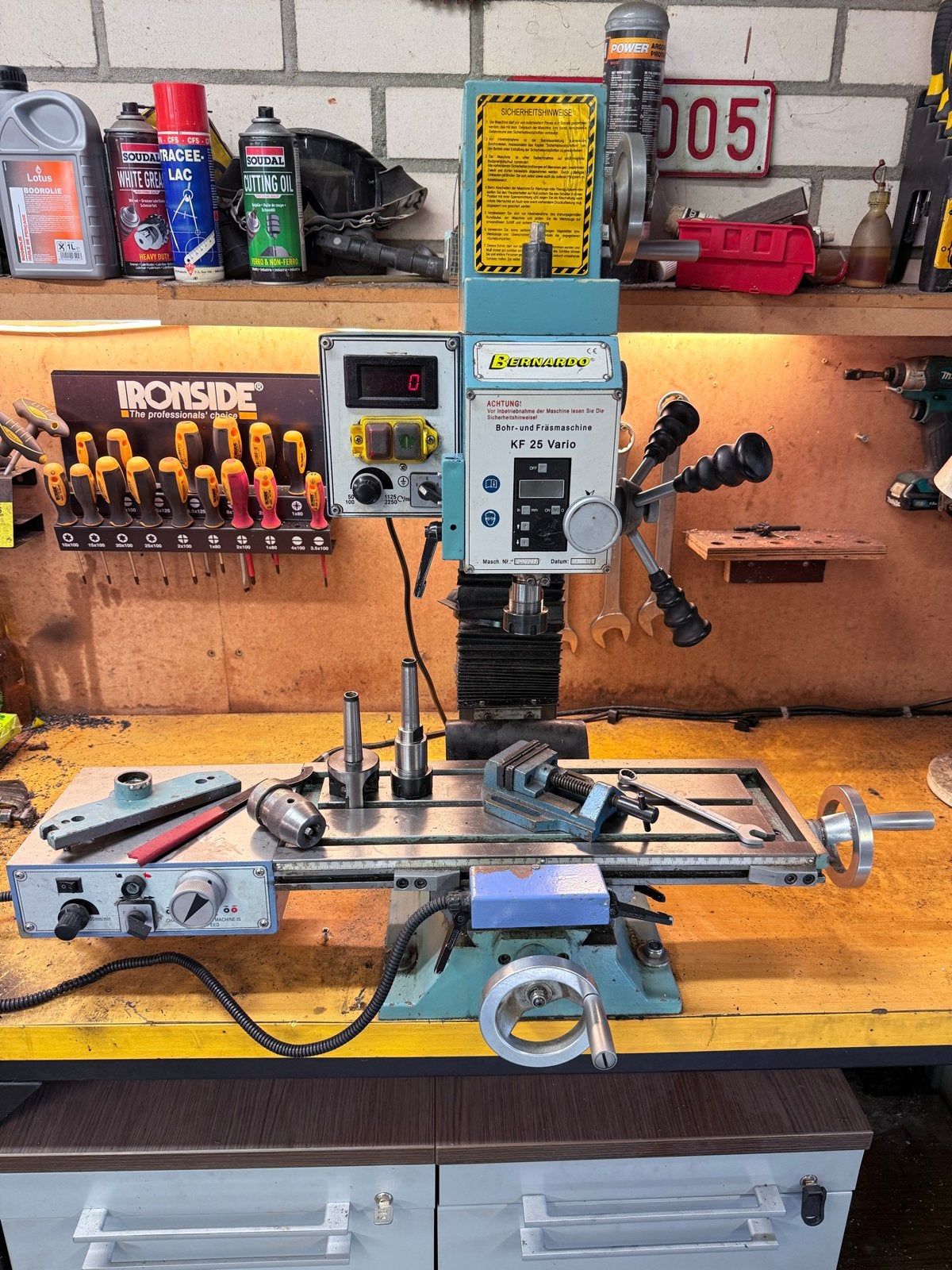 Bernardo KF 25 freesbank Freesmachine  met langsvoeding, Ophalen, Gebruikt, Elektrisch, Overige soorten