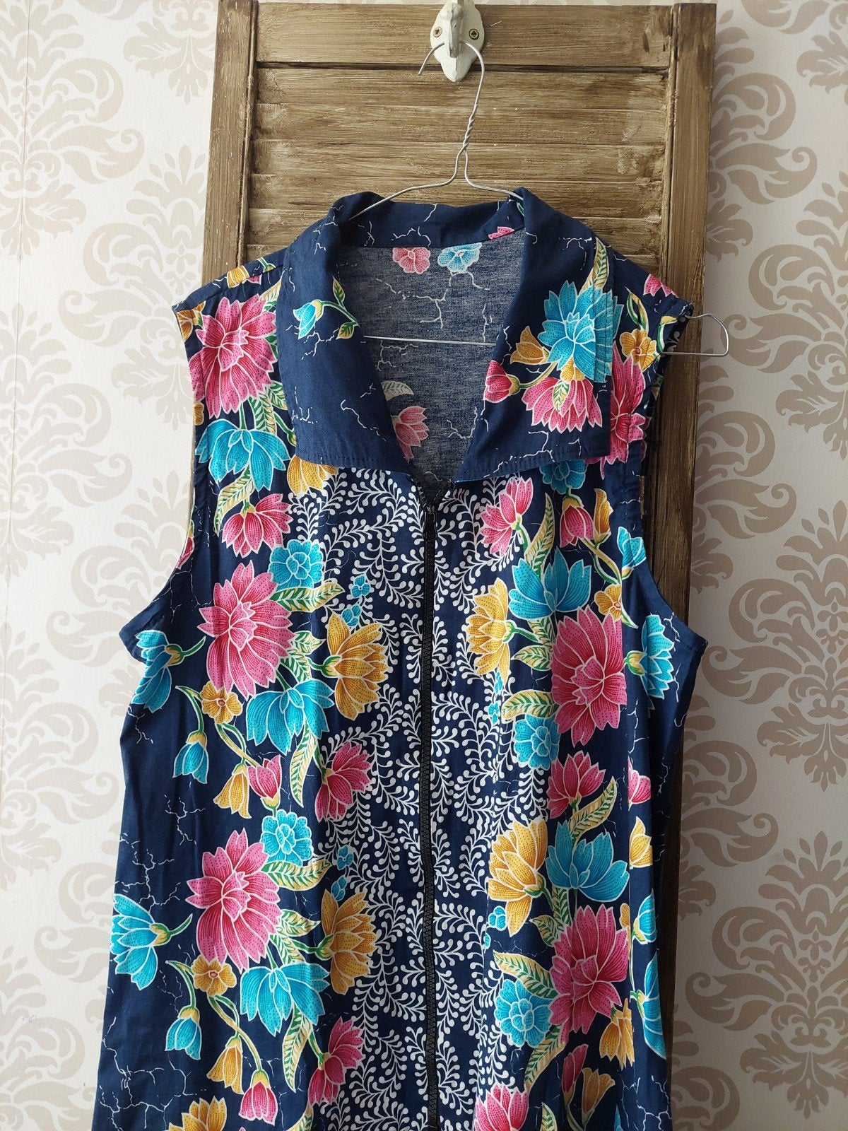 Zomerse bloemenjurk met rits - Maat XL, Kleding | Dames, Blauw, Maat 42/44 (L), Ophalen of Verzenden, Onder de knie