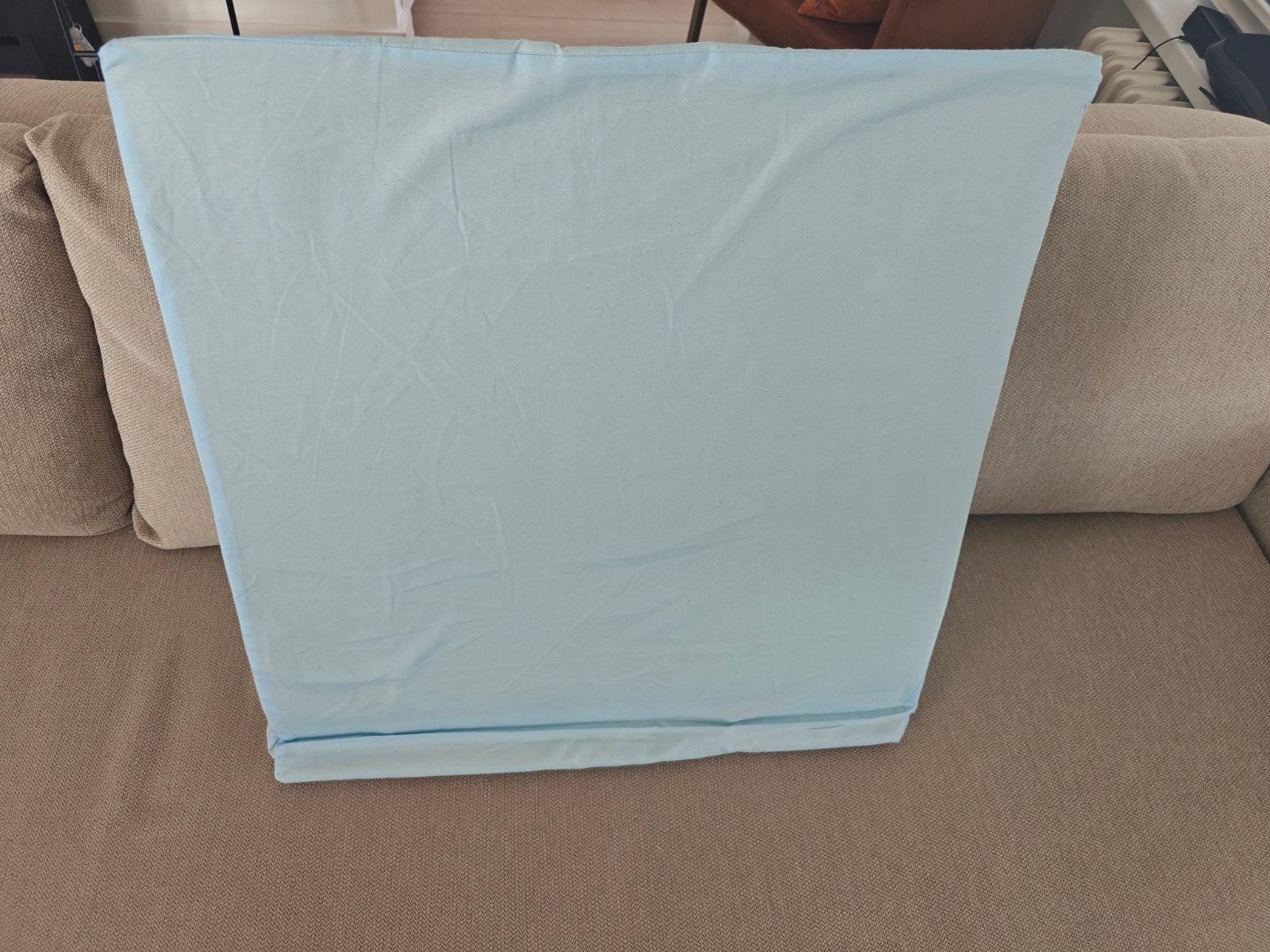 Wedge-shaped bed pillow for reflux and comfort support, Ophalen, Gebruikt