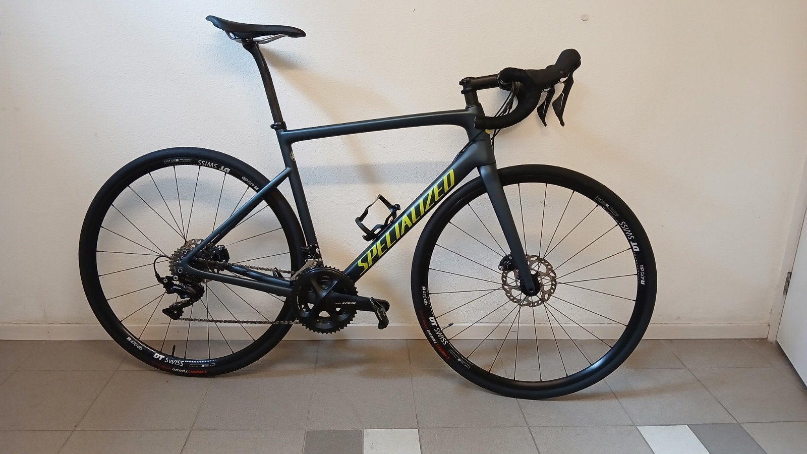 Specialized Tarmac SL6 Disc Expert, Framemaat 56, 28 inch, Carbon, Heren, Zo goed als nieuw