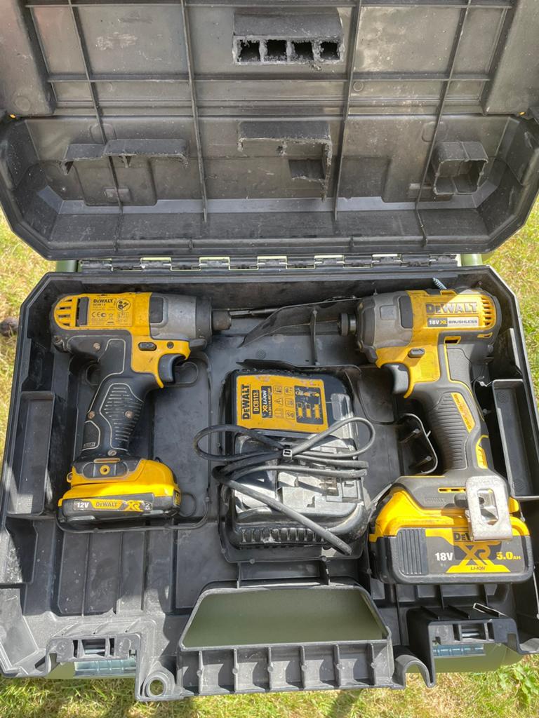 DeWalt accuschroefset incl accu’s & lader, Ophalen of Verzenden, Zo goed als nieuw, Boor- en Schroefmachine