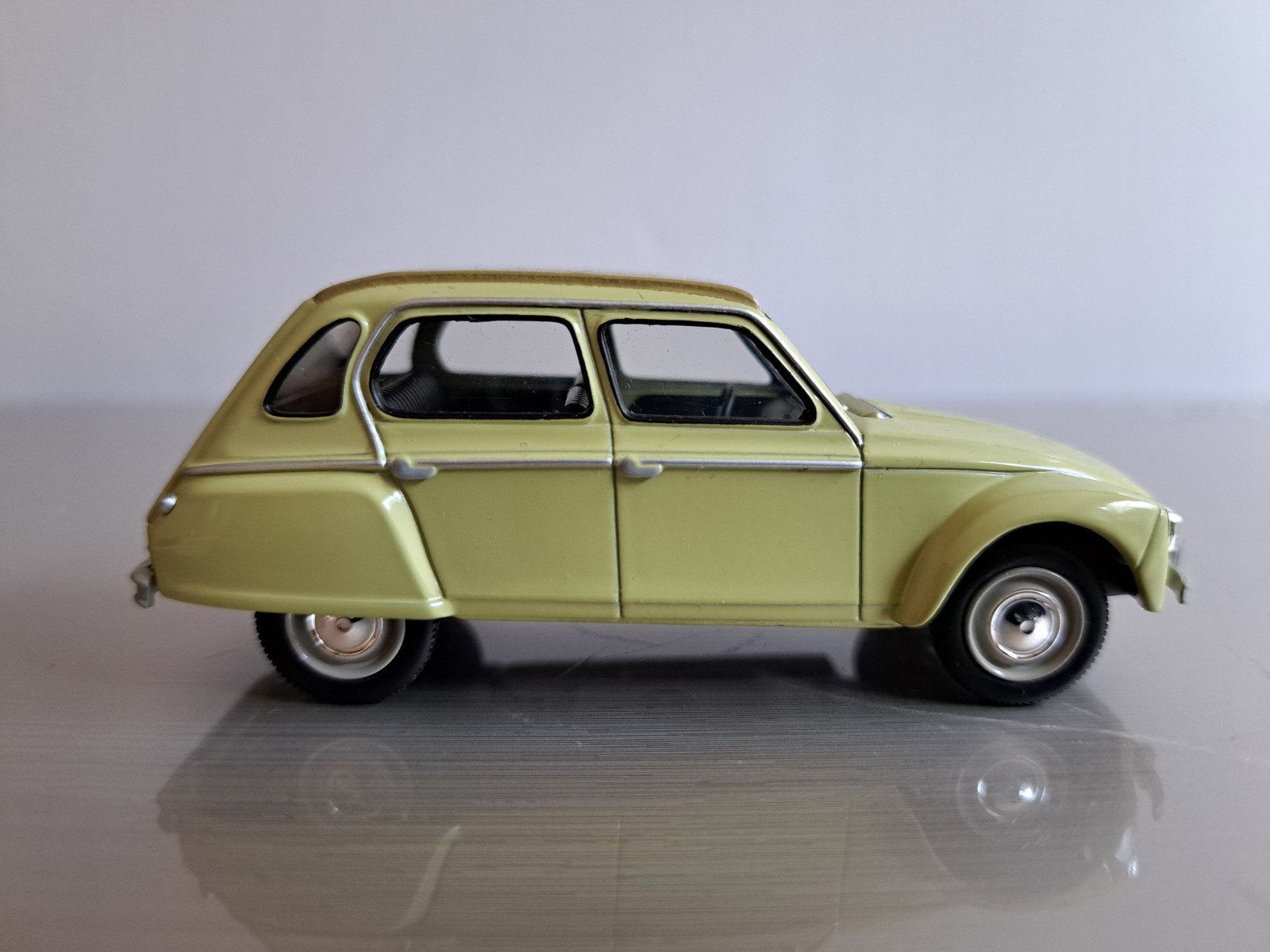 Citroen Dyane 6, olijfgroen, Norev model in 1:43, nieuw, Ophalen of Verzenden, Nieuw, Auto, Norev