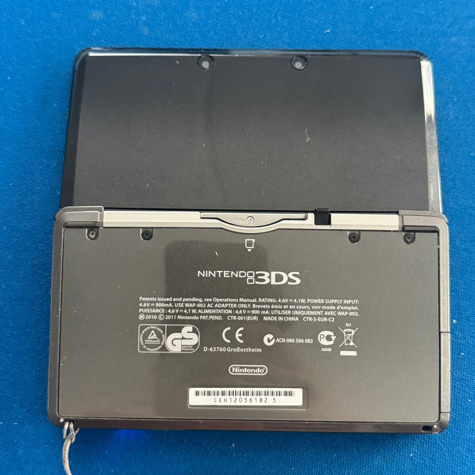 Nintendo 3DS Cosmo Black Goede Staat met o.a. 64 GB SD kaart, Spelcomputers en Games, Gebruikt, Zwart, Ophalen of Verzenden, 3DS