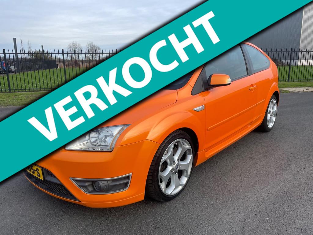 Ford Focus 2.5-20V ST|225pk|Airco|Stoelverw|Apk 10-2026!, Auto's, Ford, Gebruikt, Overige kleuren, 2521 cc, 11 km/l