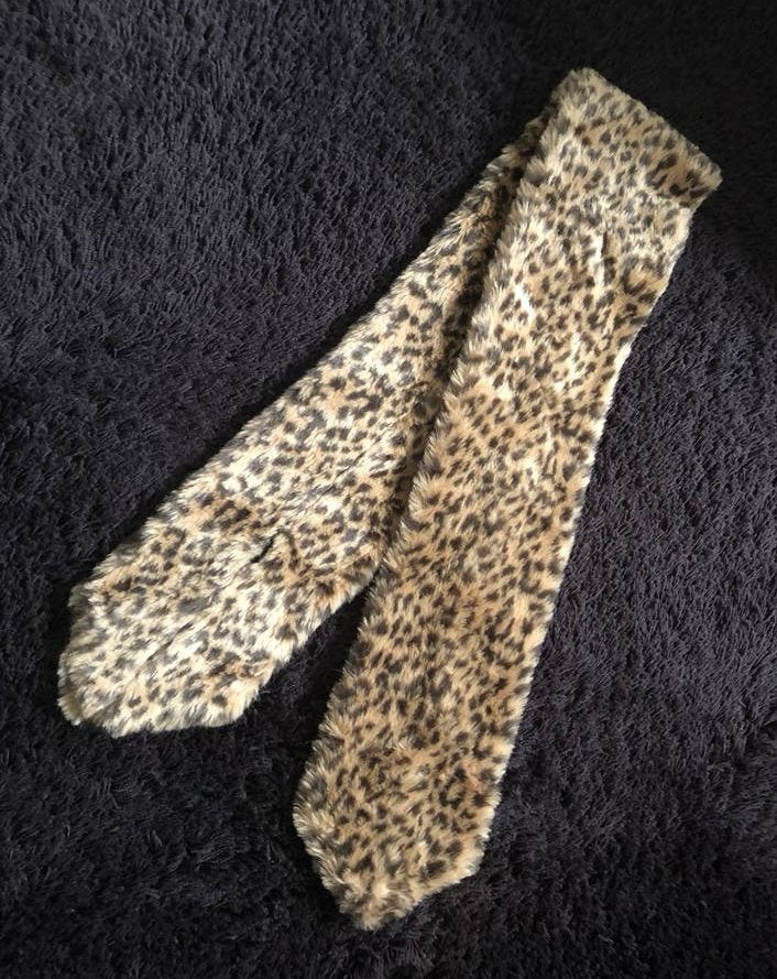 H&M Sjaal tijger / panter / luipaard velvet, nieuw, H&M, Ophalen of Verzenden, Nieuw, Sjaal