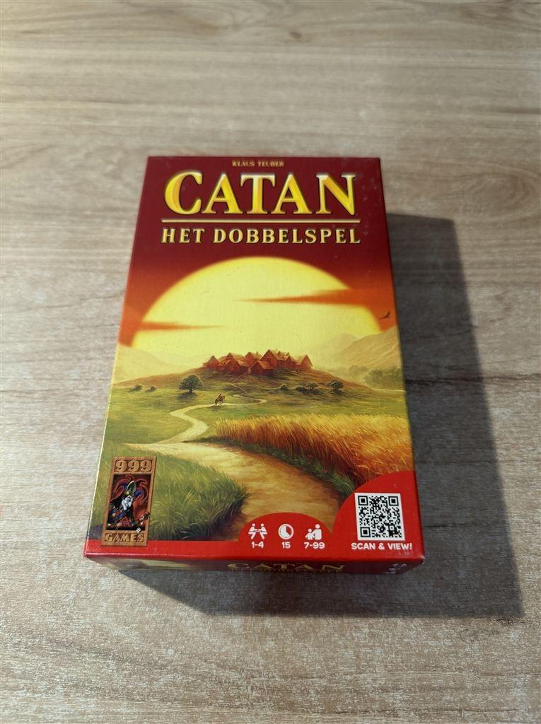 Catan het dobbelspel - 999 games - S7035, Hobby en Vrije tijd, Gezelschapsspellen | Bordspellen, Ophalen of Verzenden, Zo goed als nieuw