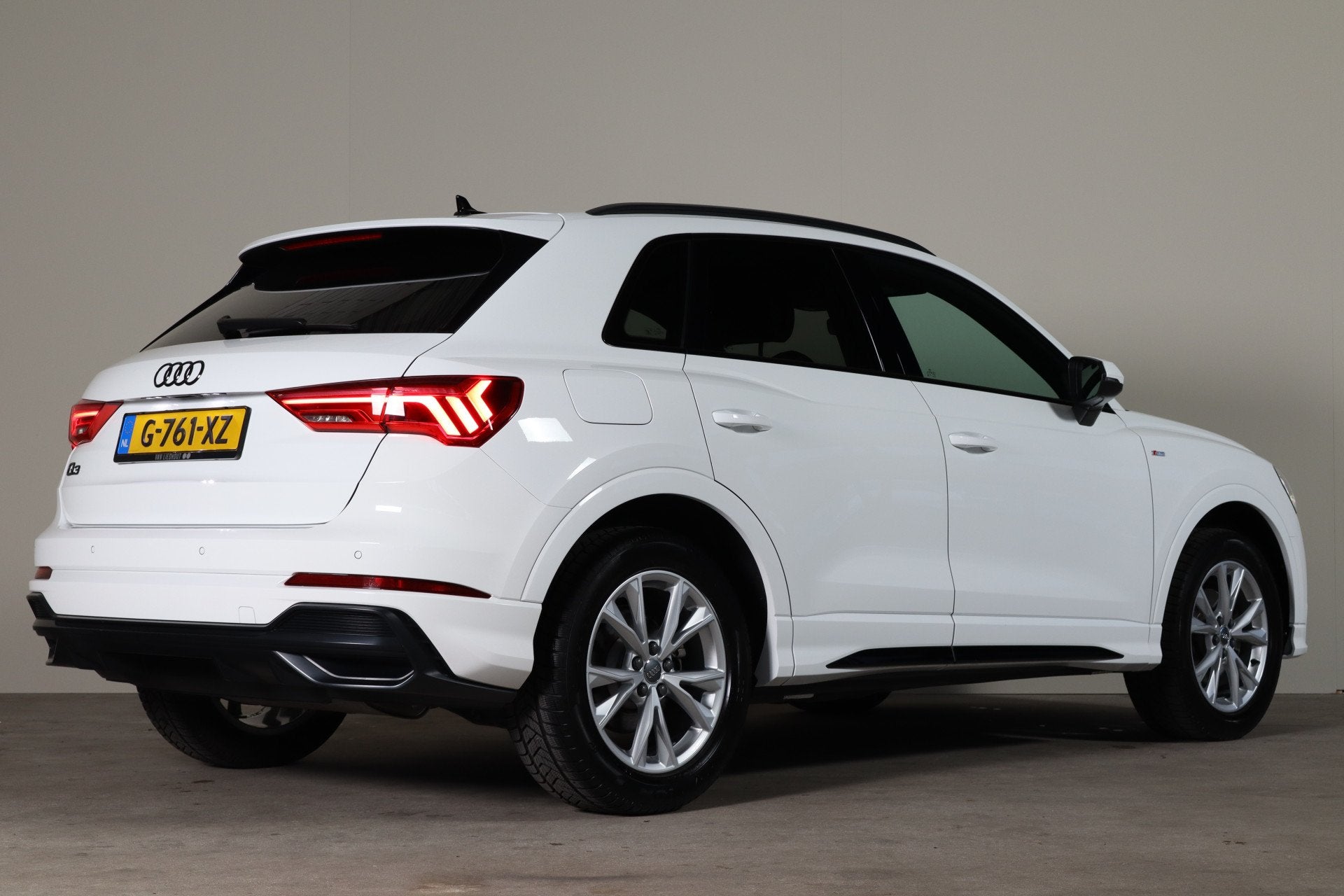 Audi Q3 35 TFSI Pro Line S-Line NL-Auto! Sfeerverlichting I, Euro 6, 4 cilinders, 150 pk, 1505 kg