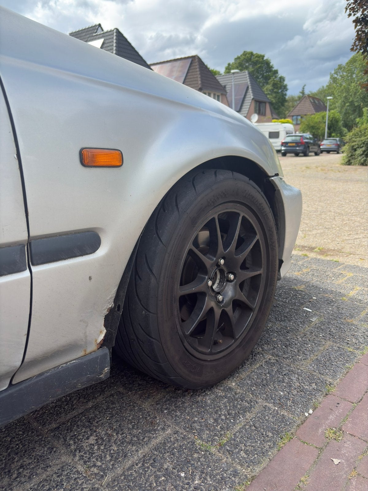 4x 15 inch belgen met semi slicks, Ophalen, Gebruikt, Honda