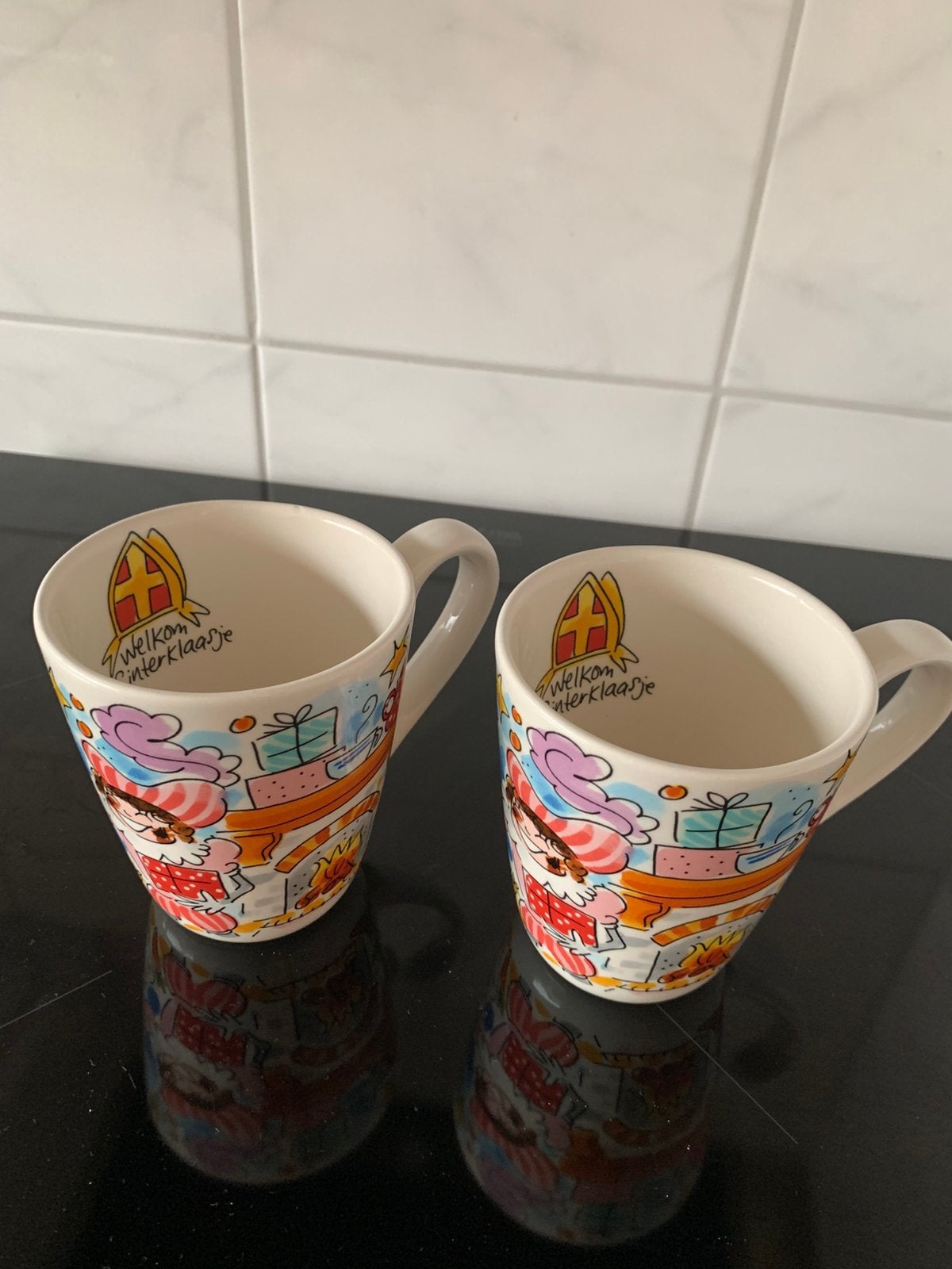 Blond sinterklaas  2 stuks, Ophalen of Verzenden, Zo goed als nieuw