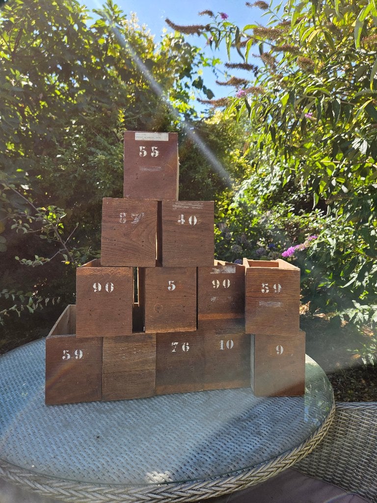 12 Vintage lades, Ophalen