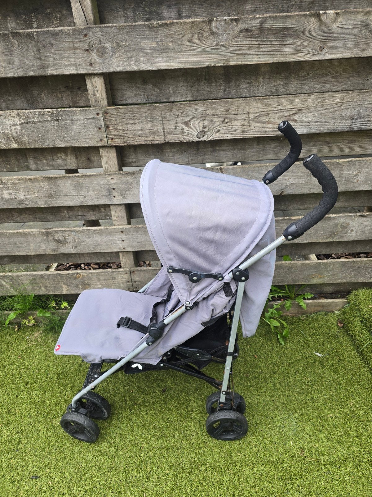 Lichtgewicht grijze topmark buggy met zonnekap, Ophalen of Verzenden, Gebruikt, Overige merken, Verstelbare rugleuning