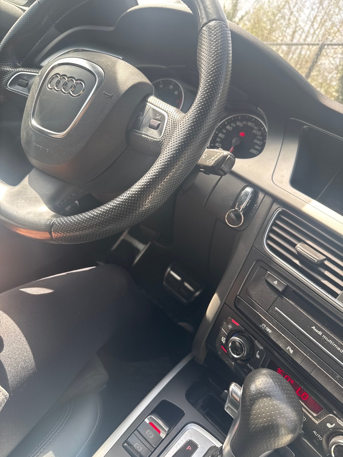 Silver, Audi, Automaat, Euro 5, 4 cilinders, A4