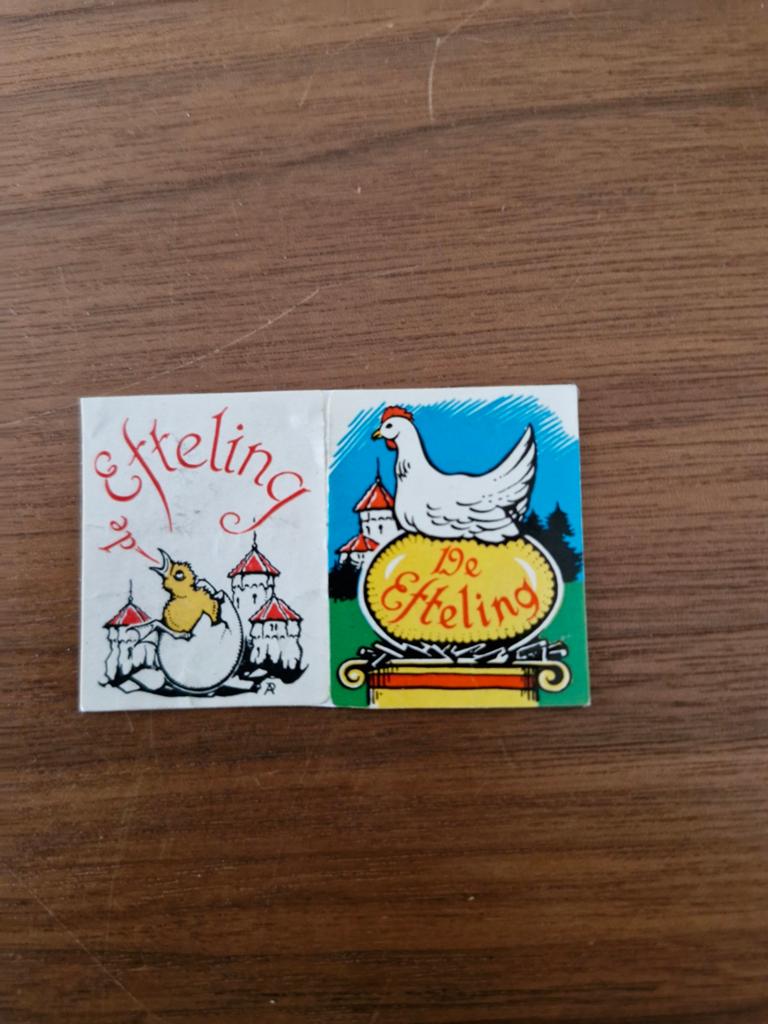 7544 Vintage Efteling Kuiken en Kip Sticker, Verzamelen, Efteling, Ophalen of Verzenden