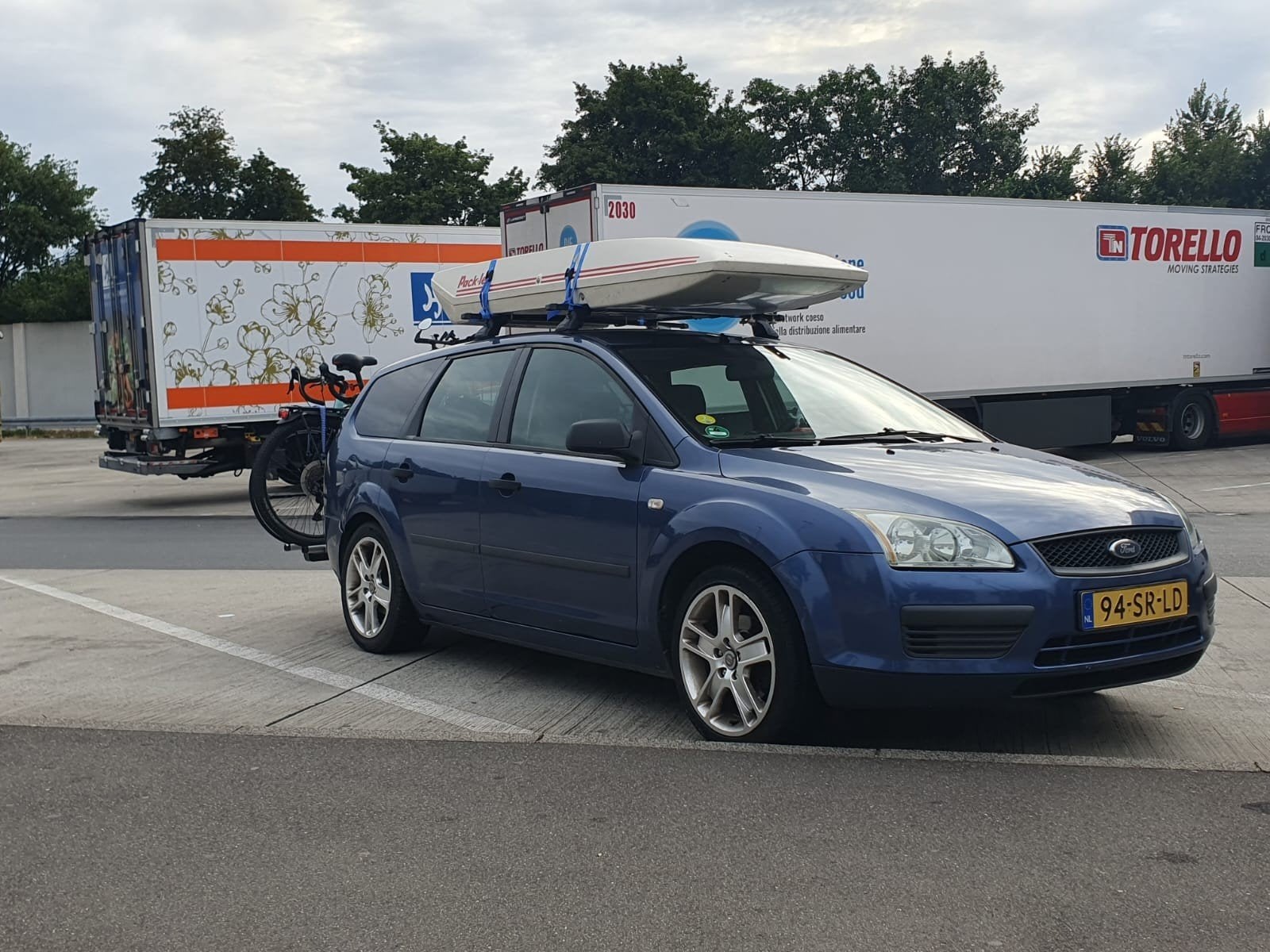 Pack-Line dakkoffer, opent naar boven, nieuwe gasveren, Ophalen