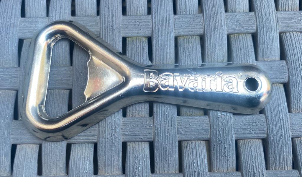 Flesopener van Bavaria. Lengte 8 cm., Ophalen of Verzenden, Zo goed als nieuw, Flesopener, Bavaria