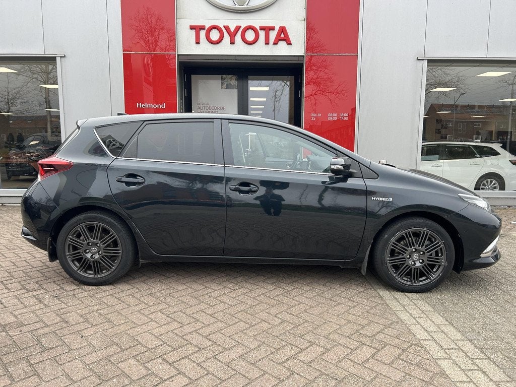 Toyota Auris 1.8 Hybrid Executive Go Trekhaak | Stoelverwarm, Auto's, Toyota, Gebruikt, Euro 6, 4 cilinders, Origineel Nederlands