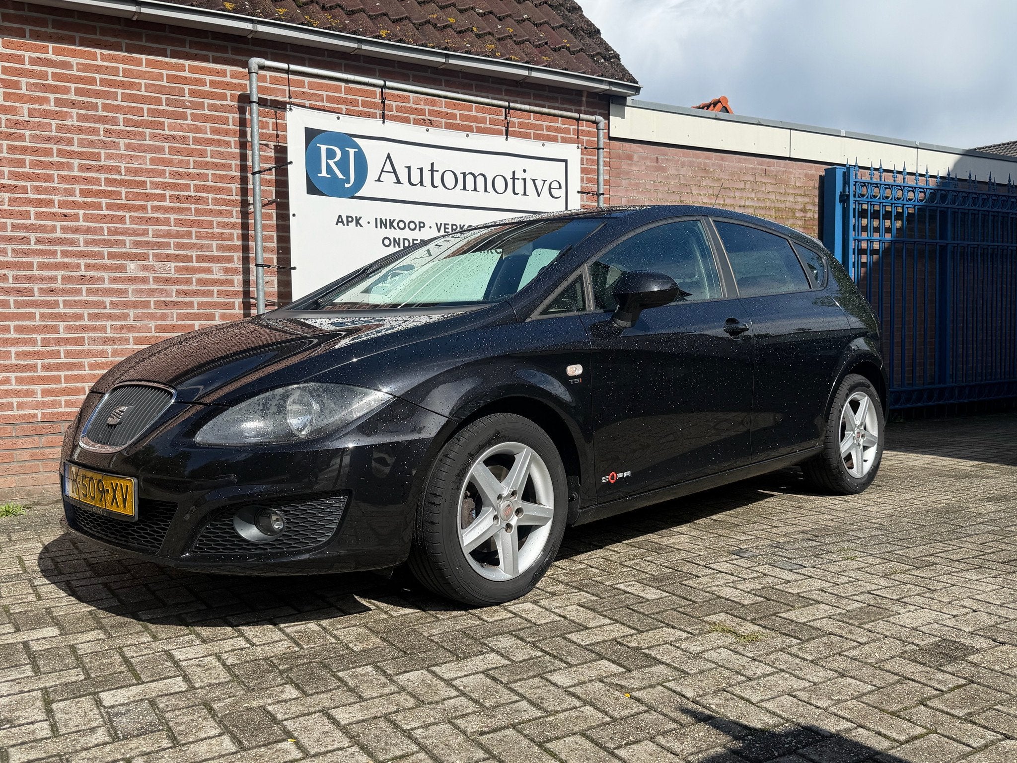 SEAT Leon 1.2 TSI COPA APK 6-2027/5DEURS (bj 2011), Voorwielaandrijving, Euro 5, Gebruikt, Metallic lak