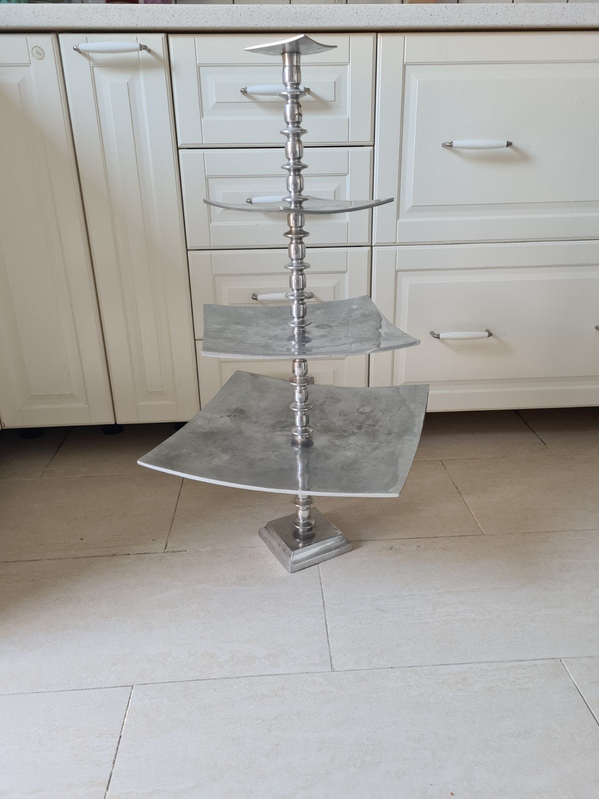 Mooie grote etagere( metaal), Ophalen