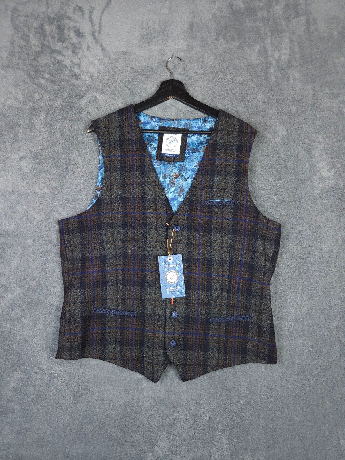 A Fish Named Fred Gilet Waistcoat Tartan Wol 54 Bruin Blauw, Maat 52/54 (L), Blauw, ., Nieuw