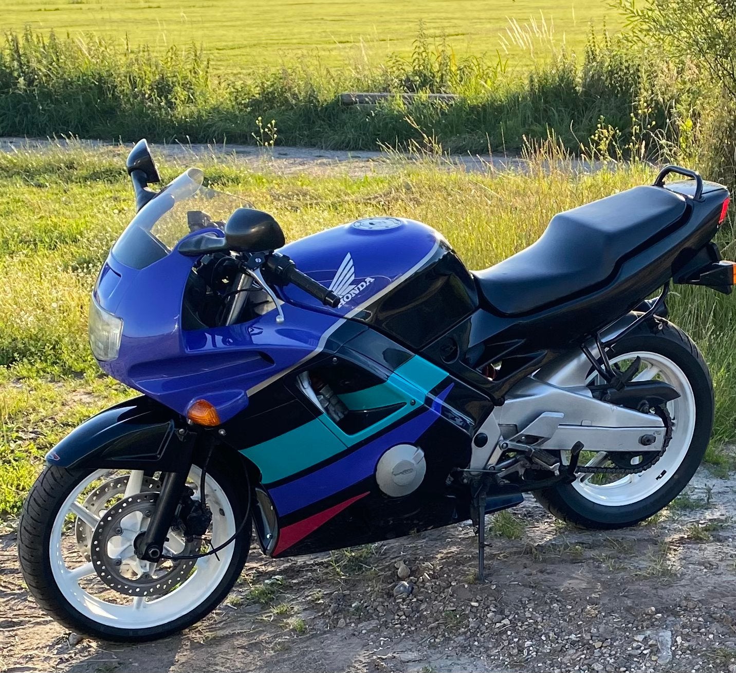 Honda cbr 600 cbr600 f2, 4 cilinders, Motorrijbewijs A, Super Sport, Particulier