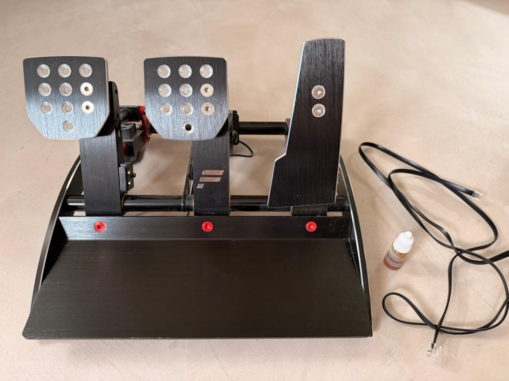 Fanatec ClubSport Pedals V3, Computers en Software, Joysticks, Ophalen of Verzenden, Zo goed als nieuw