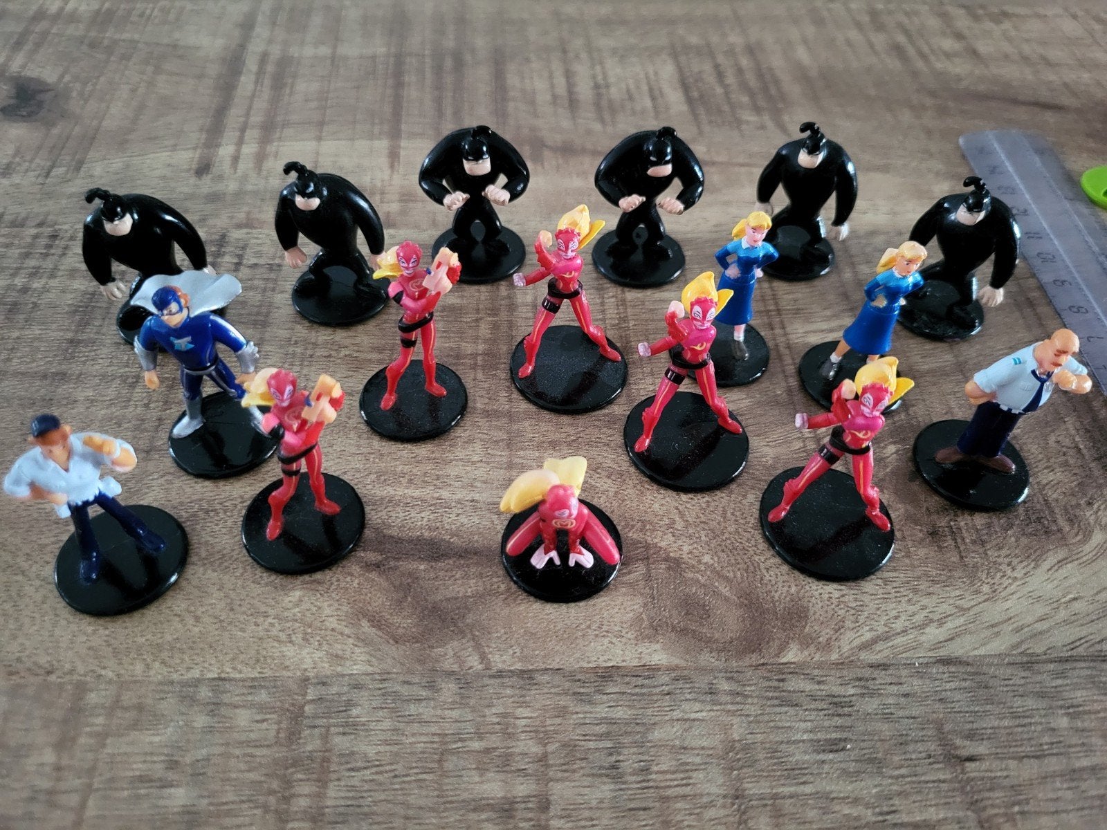 Verzameling van 17 figuurtjes Mega Mindy Toby Studio 100, Ophalen of Verzenden, Gebruikt, Hardplasticfiguren