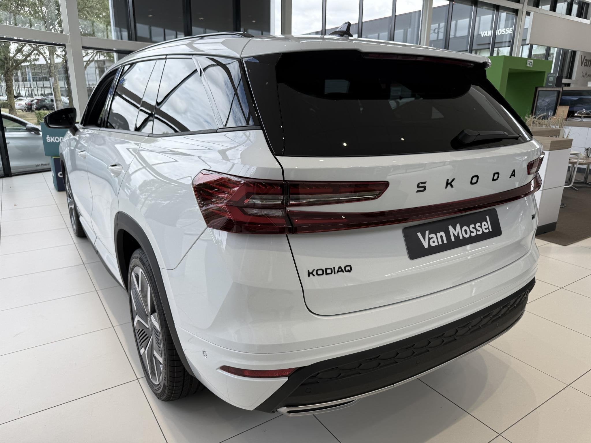 Skoda Kodiaq 1.5 TSI PHEV Sportline Business 204 PK | Automa, Auto's, 1498 cc, 4 cilinders, Winterpakket, Plug-in hybride