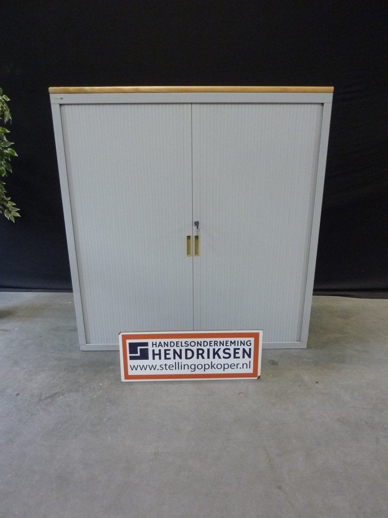 Gebruikte wandkast / roldeurkast / garagekast 120x46x128cm
