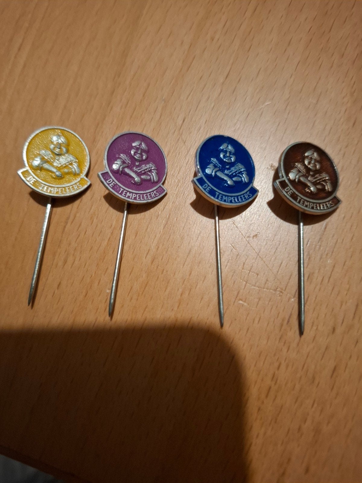 De Tempeleers Speldjes - Carnaval, Ophalen of Verzenden, Gebruikt, Overige onderwerpen, Speldje of Pin