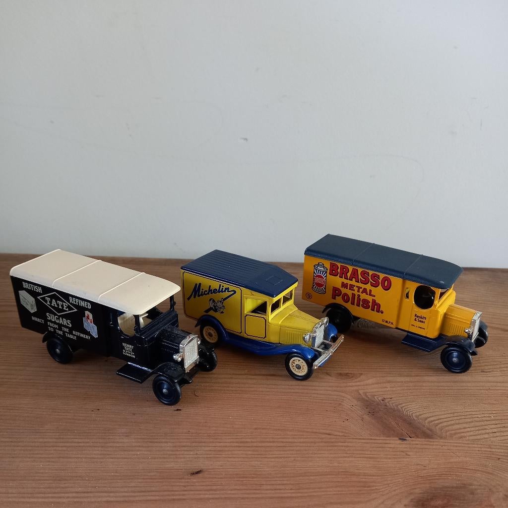 Days gone modelauto's, Ophalen of Verzenden, Zo goed als nieuw, Bus of Vrachtwagen