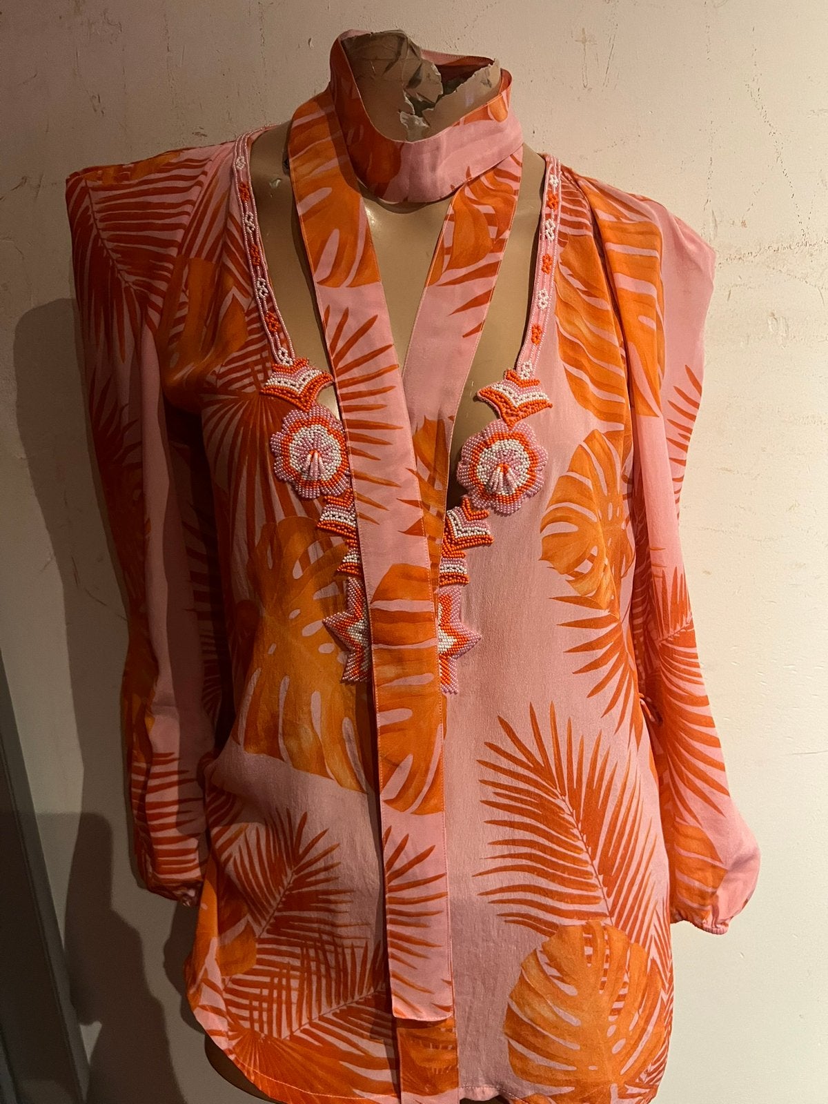 TAJ by Sabrina Crippa zijden blouse S met ceintuur, Oranje, Ophalen of Verzenden, Zo goed als nieuw, Maat 36 (S)