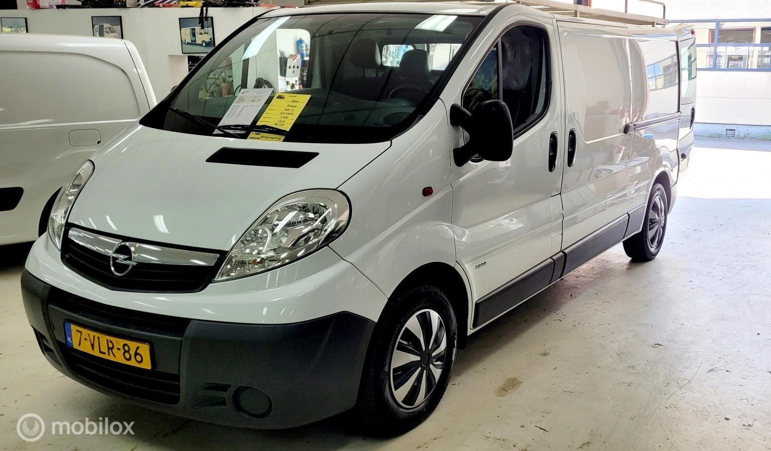 Opel Vivaro 2.0 CDTI L2H1 met 90.000 km MARGE, Euro 5, 4 cilinders, 2000 kg, Wit