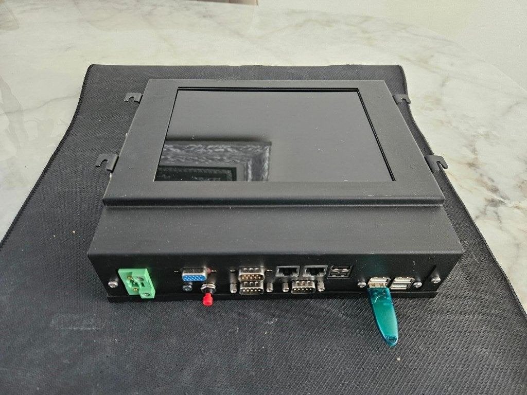 KIOSK SMALL PC WITH WINDOWS 7 EMBEDDED, Ophalen of Verzenden