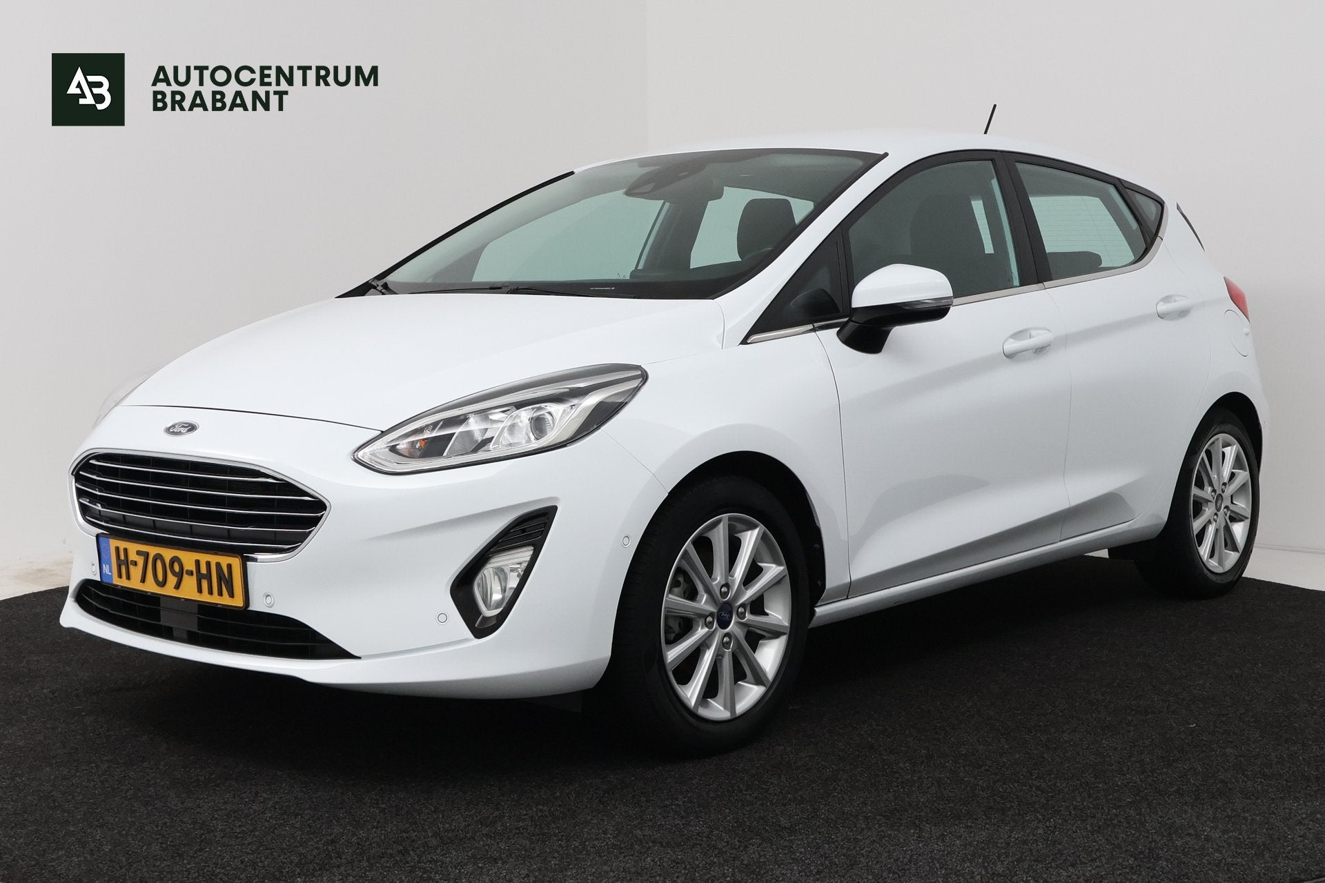 Ford Fiesta 1.0 EcoBoost Titanium (STOEL/STUUR VERWARMING, C, Voorwielaandrijving, 94 pk, Stof, Gebruikt