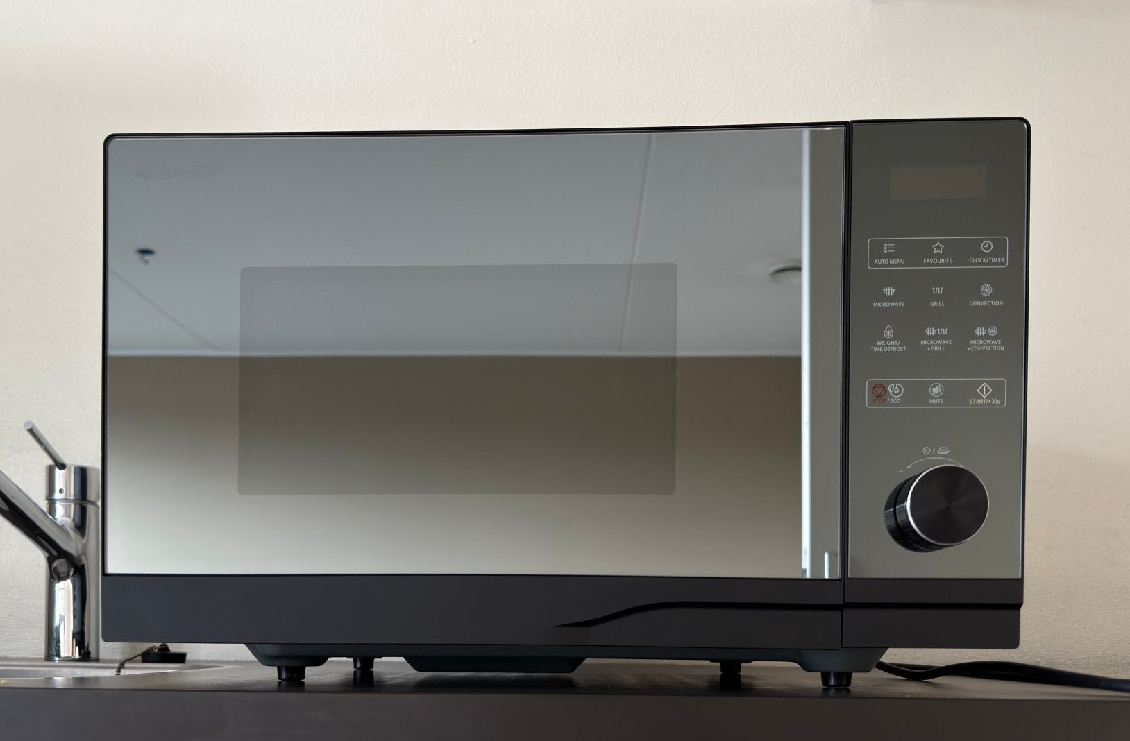 SHARP Combimagnetron 900 W - Inhoud 25L, Ophalen, Zo goed als nieuw