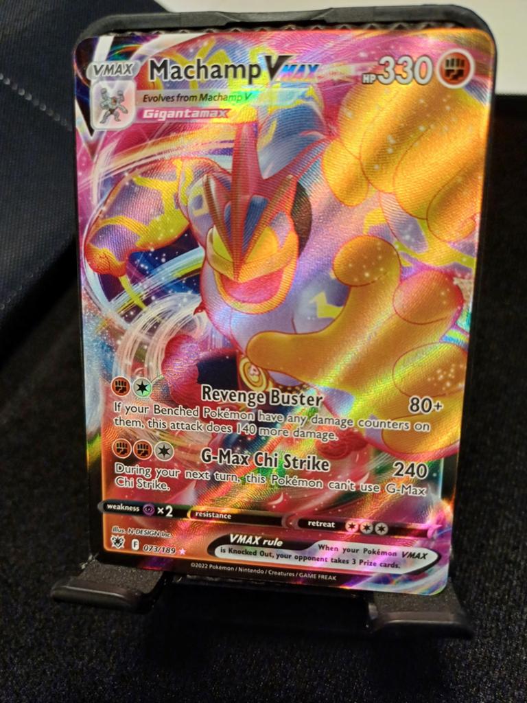 Pokémon Machamp Vmax- 073/189, Ophalen of Verzenden, Losse kaart