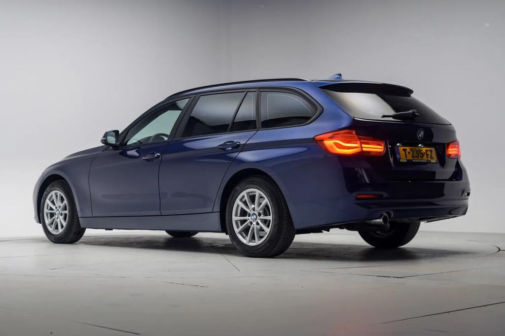 BMW 3 Serie Touring 318d Business [ Navi PDC Clima Cruise LE, Auto's, 136 pk, 4 cilinders, Blauw, Automatische klimaatregeling