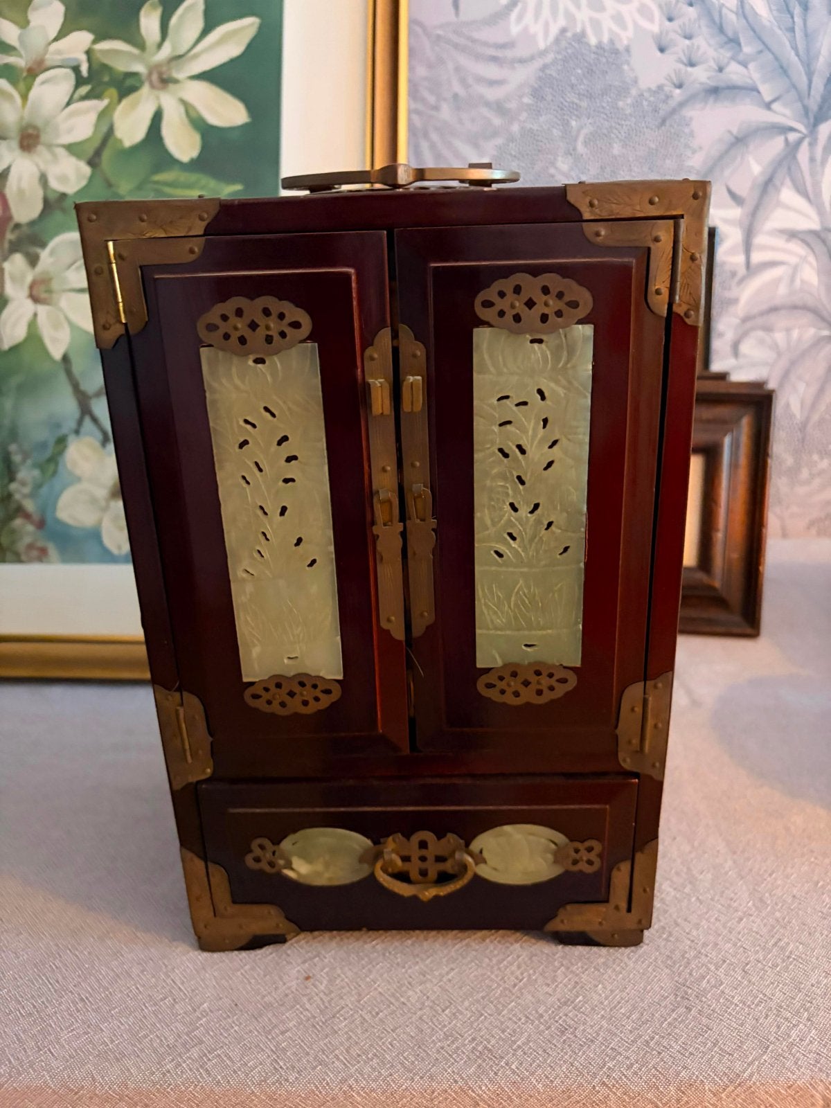 Antieke Chinese Juwelenkist met Jade Inleg en Messing, Antiek en Kunst, Ophalen of Verzenden