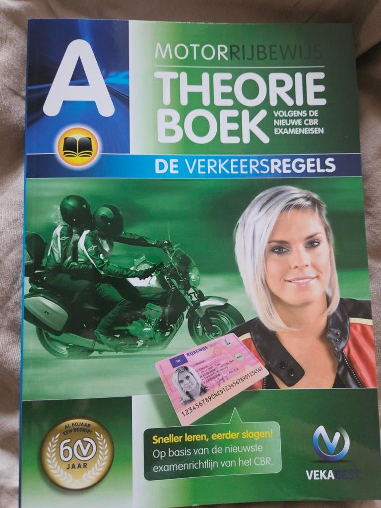 Motorrijbewijs Theorieboek A - VekaBest (Nieuwste CBR), Boeken, Ophalen of Verzenden, Zo goed als nieuw, Niet van toepassing, VekaBest