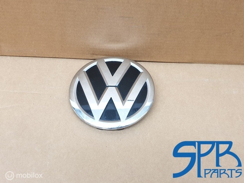 VW Embleem LOGO GRILLE Polo 2G 3G0853601B B8 GOLF 7 FACELIFT