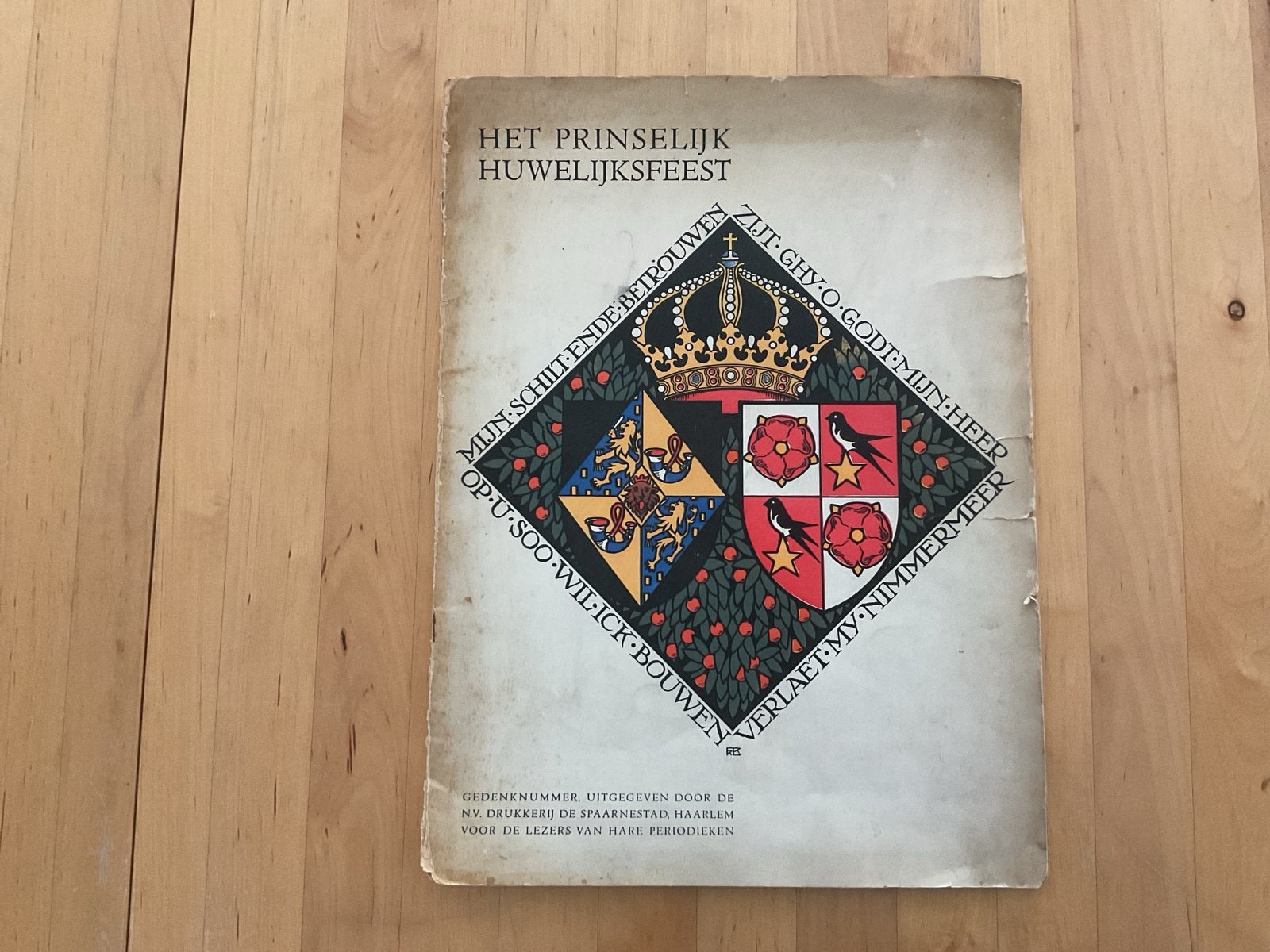 Gedenkboek Huwelijk Juliana & Bernhard 1937, Ophalen of Verzenden, 20e eeuw of later, Gelezen