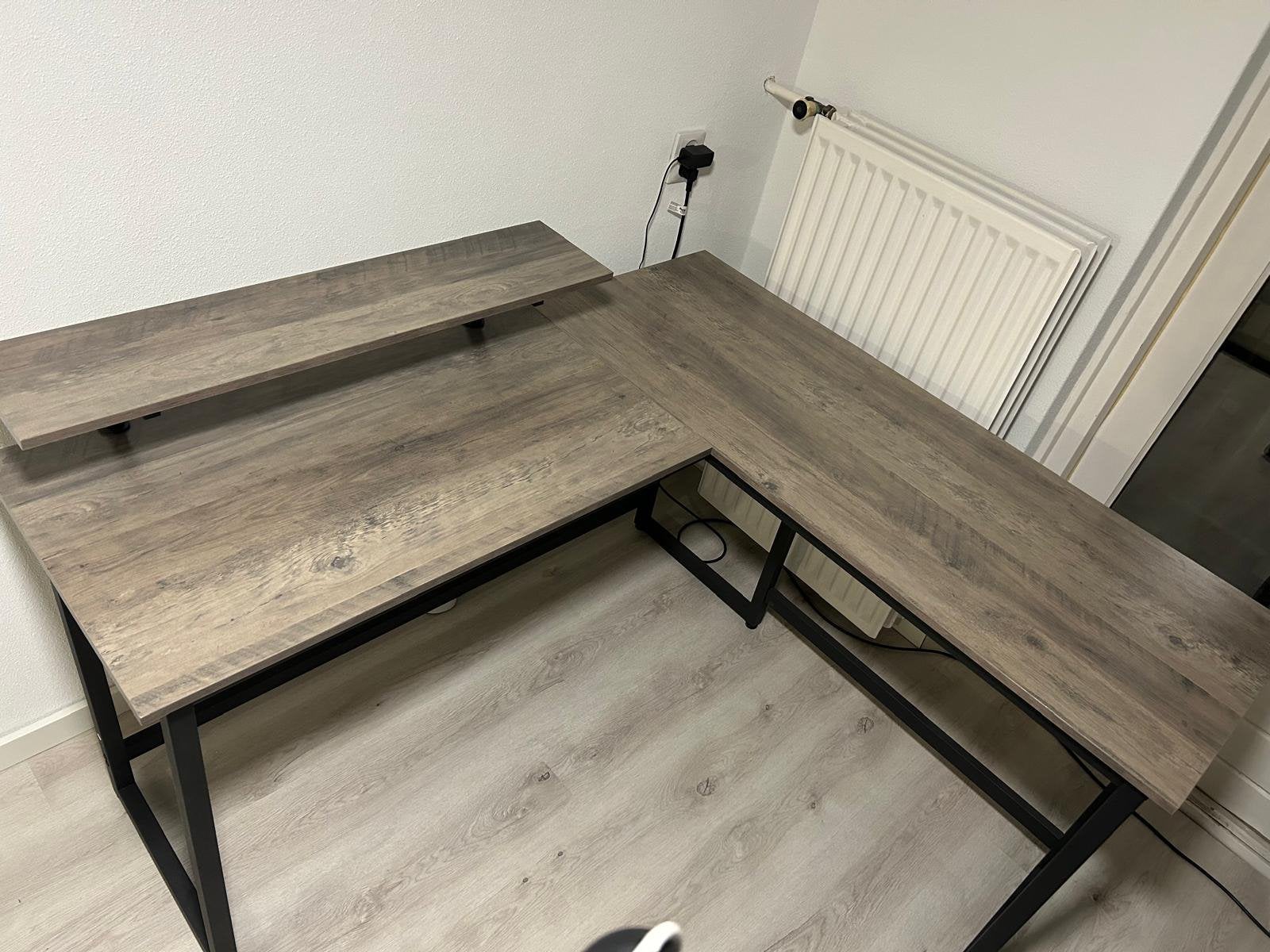 Desk, Ophalen, Gebruikt, Spaanplaat of MDF, Grijs